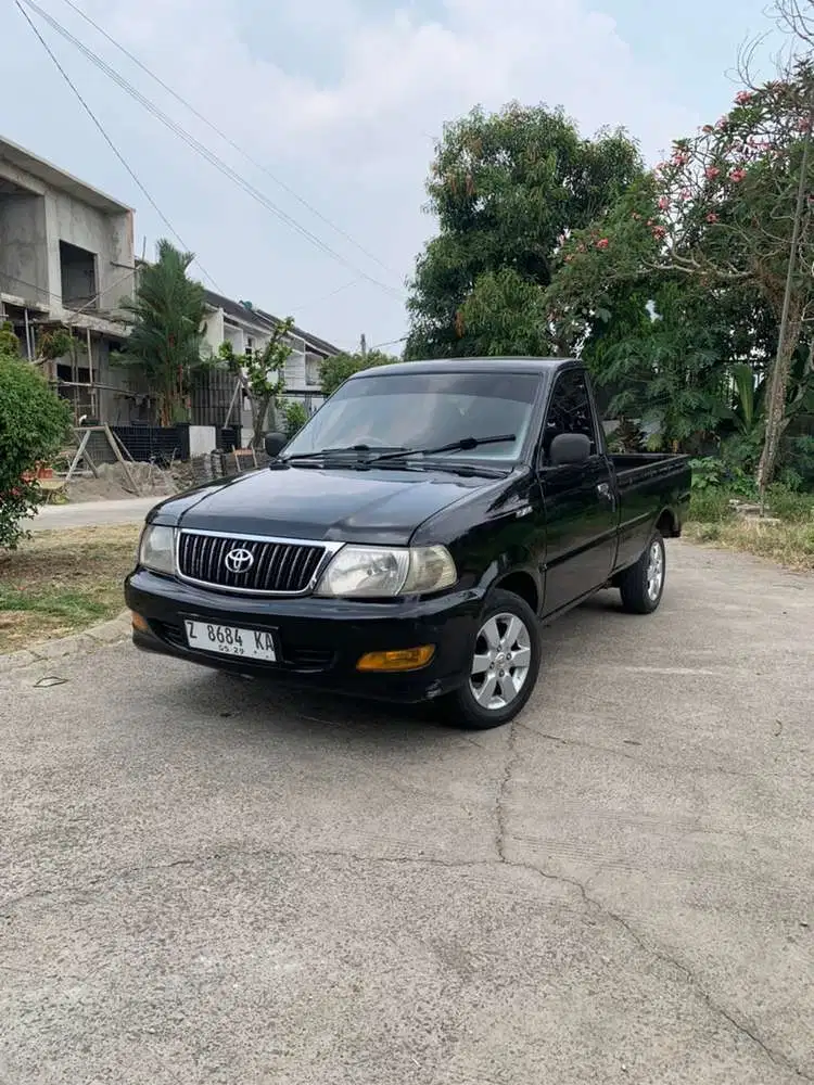 Toyota Kijang 2004 Bensin