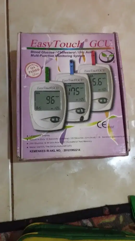 ALAT TENSI DAN CEK GULA DARAH, KOLESTEROL, ASAM IRAT