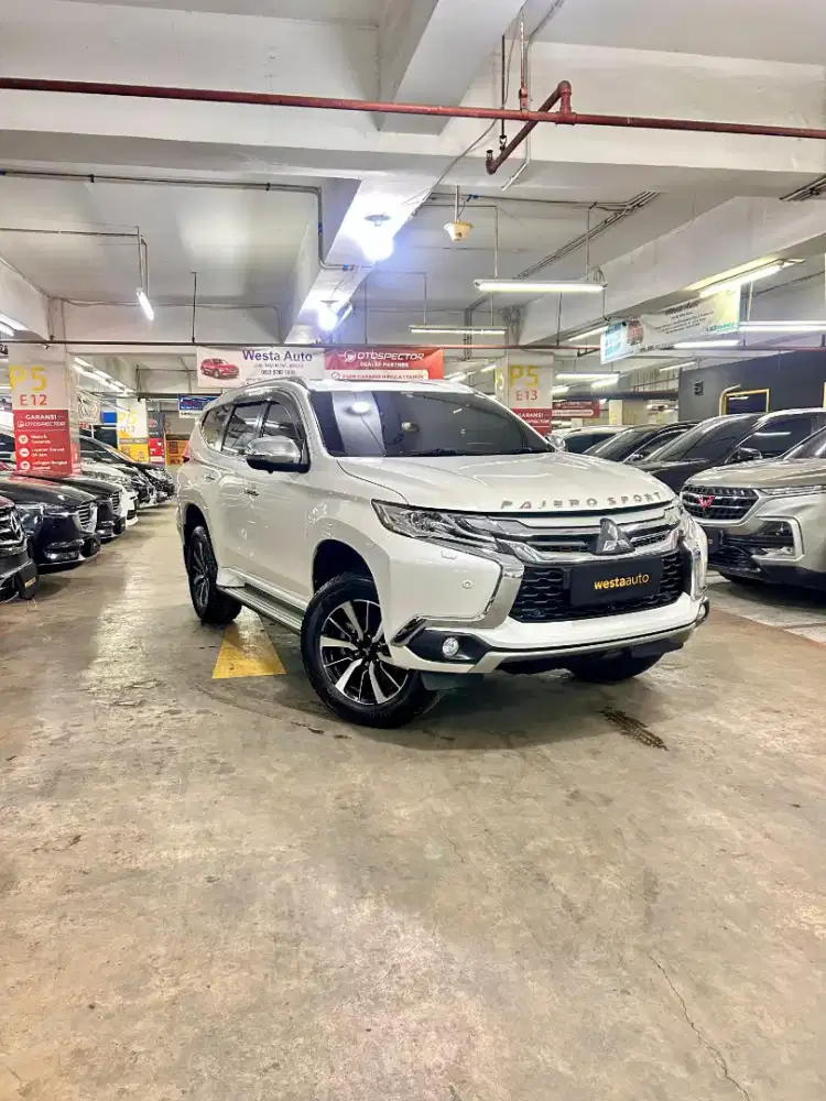 KM 57rb Sunroof Mitsubishi Pajero Sport Dakar AT 2018 Terawat 2019