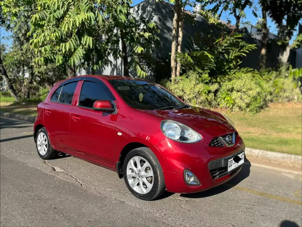 Nissan March 1.2 AT 2014