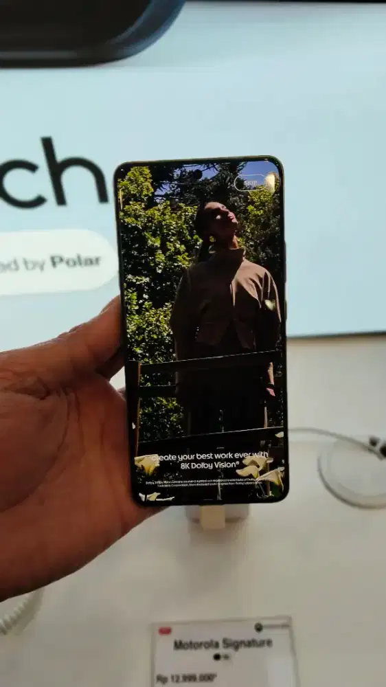 Saya menjual motorola Signature 12/256