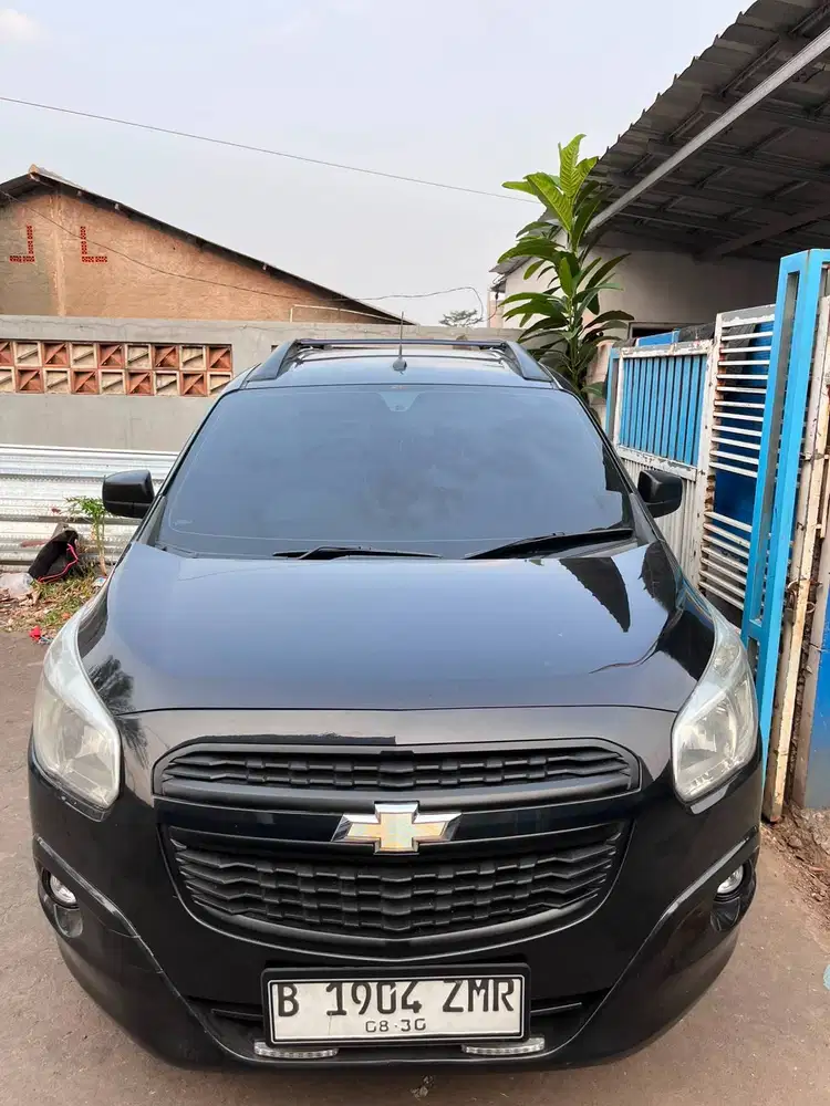 CHEVROLET SPIN 1.5 LS M/T 2015