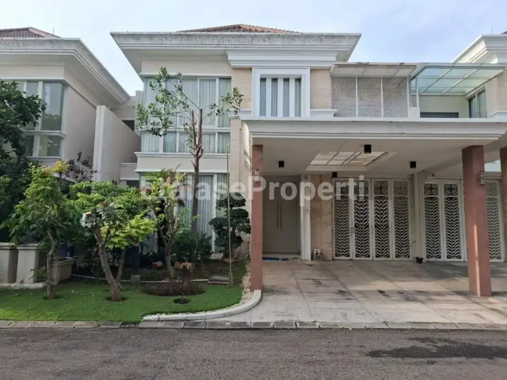 Dijual rumah la riz wood pakuwon indah
