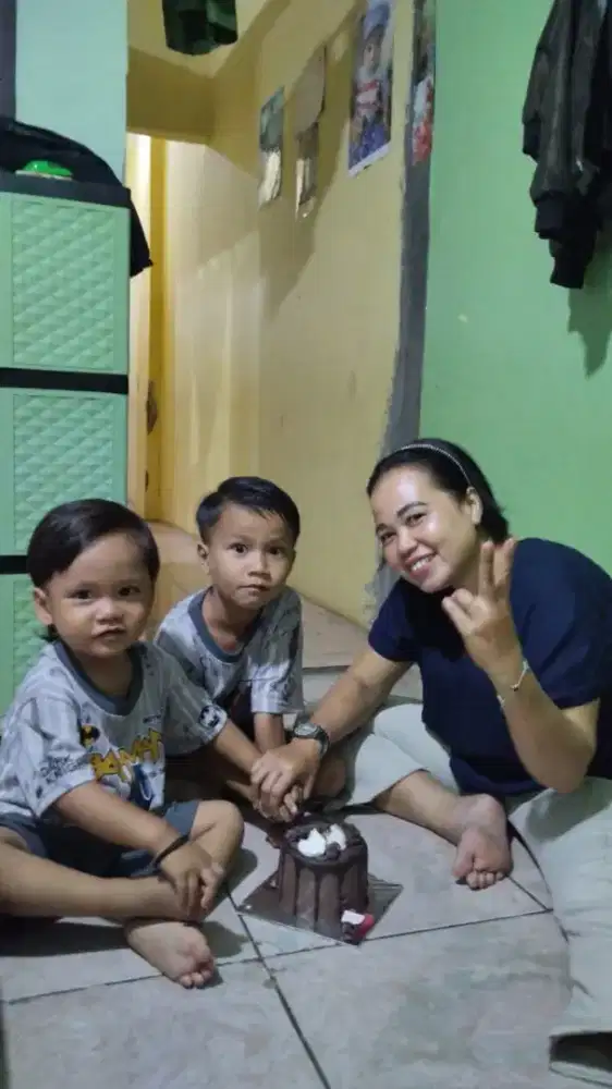 Cari kerja apa saja yang serius bukan yang iseng pngen chat doang
