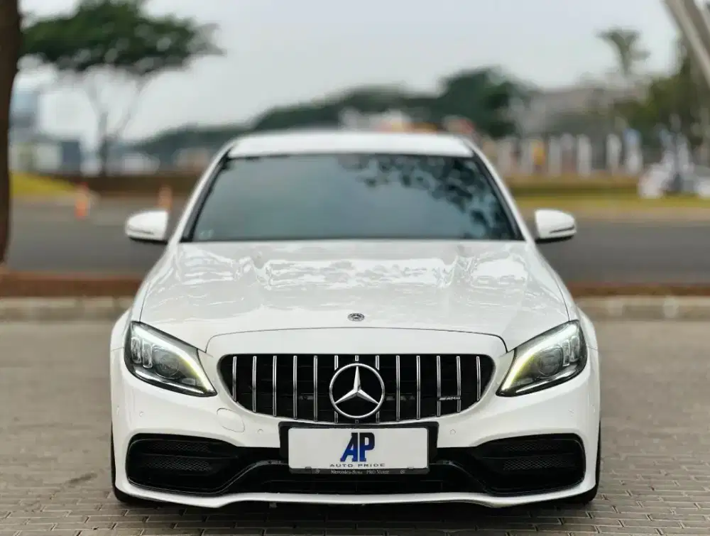 Mercy C200 AMG AT 2018