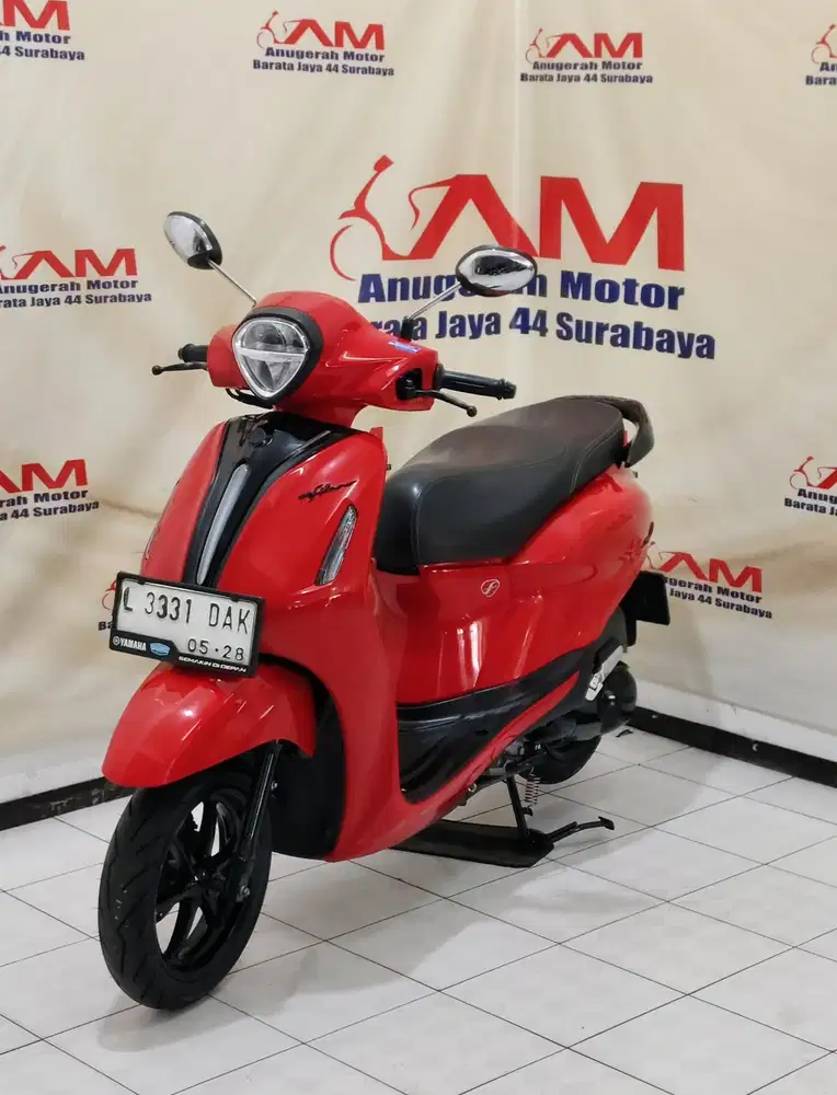 Ready Yamaha grand filano 125 tahun 2023 warna merah glossy