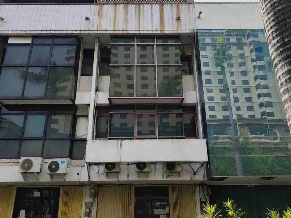 Ruko 4 Lantai Kokoh Bagus Lokasi Strategis Mangga Dua, Jakarta Utara