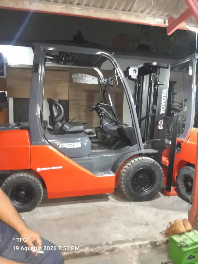 Forklift Toyota 2,5 Ton,Threelift 4,3 Meter,Manual,8FD25,Tahun 2019