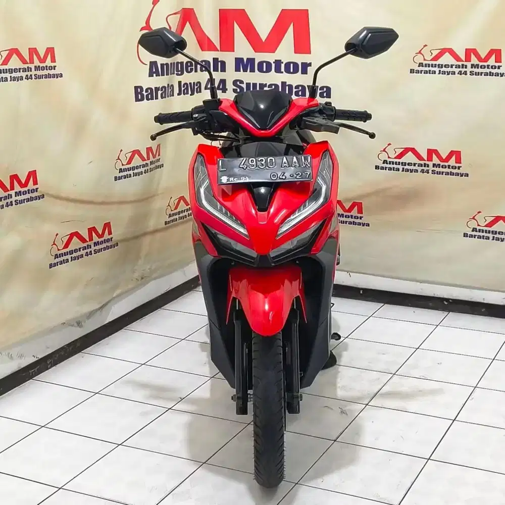 Honda Vario 125 cbs Tahun 2022 warna merah glossy