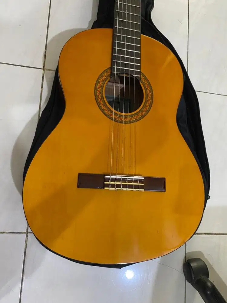 Jual gitar Yamaha C330A