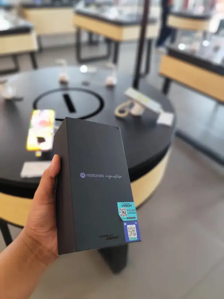 Motorola Signature 12/256GB
