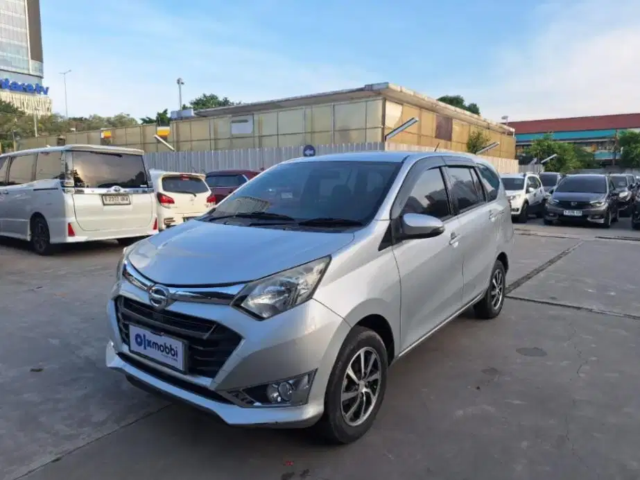 Daihatsu Sigra 1.2 R Bensin AT 2017 Silver