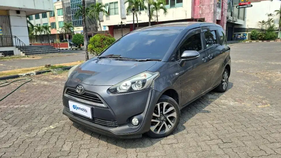 Toyota Sienta 1.5 V Bensin AT 2016 Abu