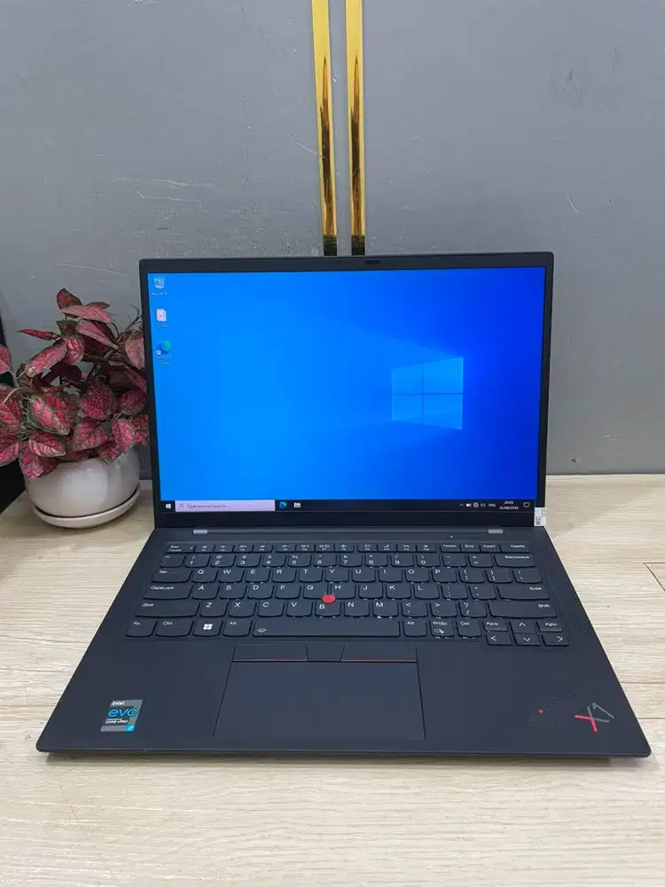 Lenovo Thinkpad X1 CARBON Core I7-1185G7 RAM 16GB 14inch N-ETM