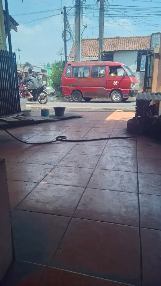 usaha bengkel motor