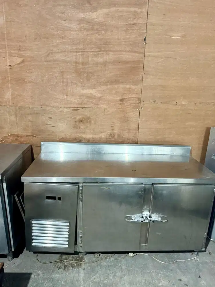 Dijual Chiller 2 Pintu Second GEA