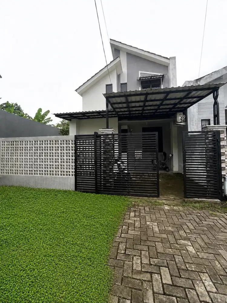 DISEWAKAN RUMAH HOOK 2 Lantai