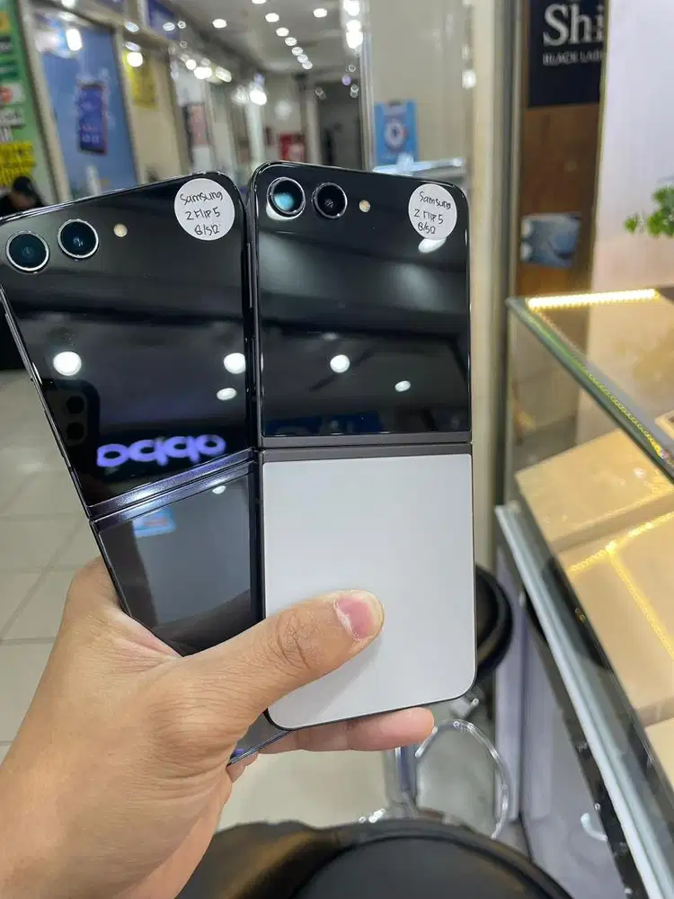 SAMSUNG ZFLIP 5 8/512GB MULUS LIKE NEW GARANSI RESMI