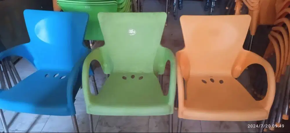 KURSI PLASTIK SHINPO | KURSI SANTAI SERBAGUNA | KURSI FUGA | ANTI SLIP
