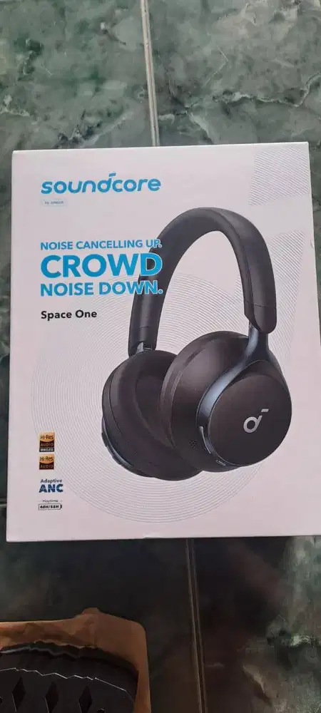 Head set soundcore space one