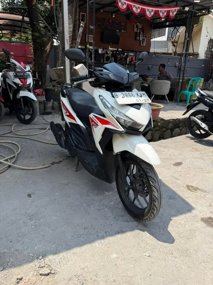 Honda Vario 125 LED OLD 2015 pajak hidup