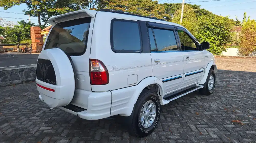 GRAND TOURING 2013 PUTIH istimewa