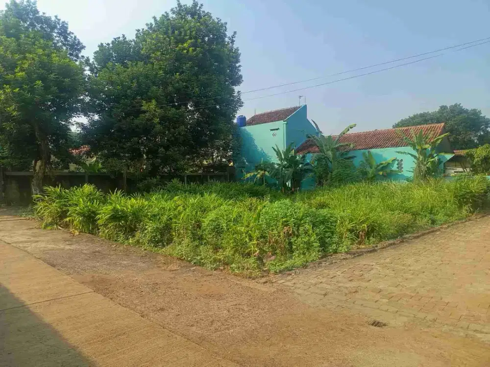 Di jual tanah hoek jalan masuk kendaraan mobil. Cikeas Cibubur Bogor