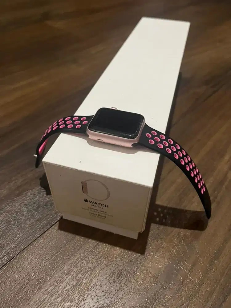 Apple watch series 2 38mm pink