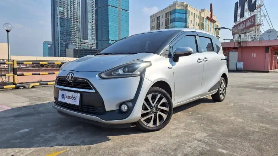 KM Rendah - Toyota Sienta 1.5 V Bensin-AT 2017