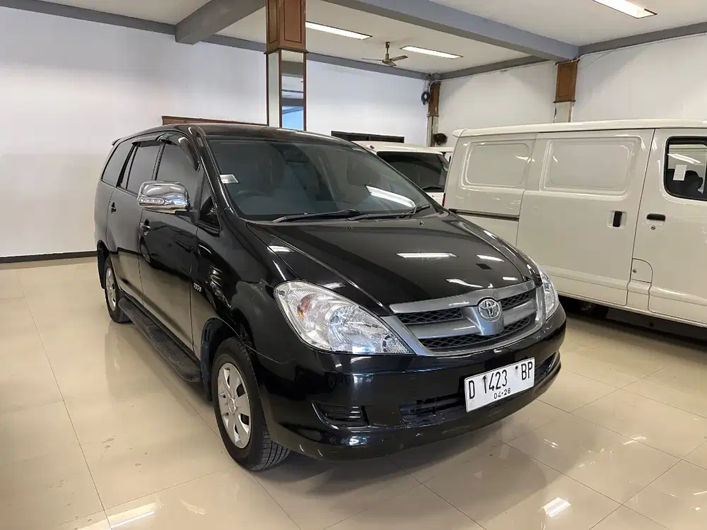 Kijang Innova 2008 manual bensin toyota inova e mobil keluarga g disel