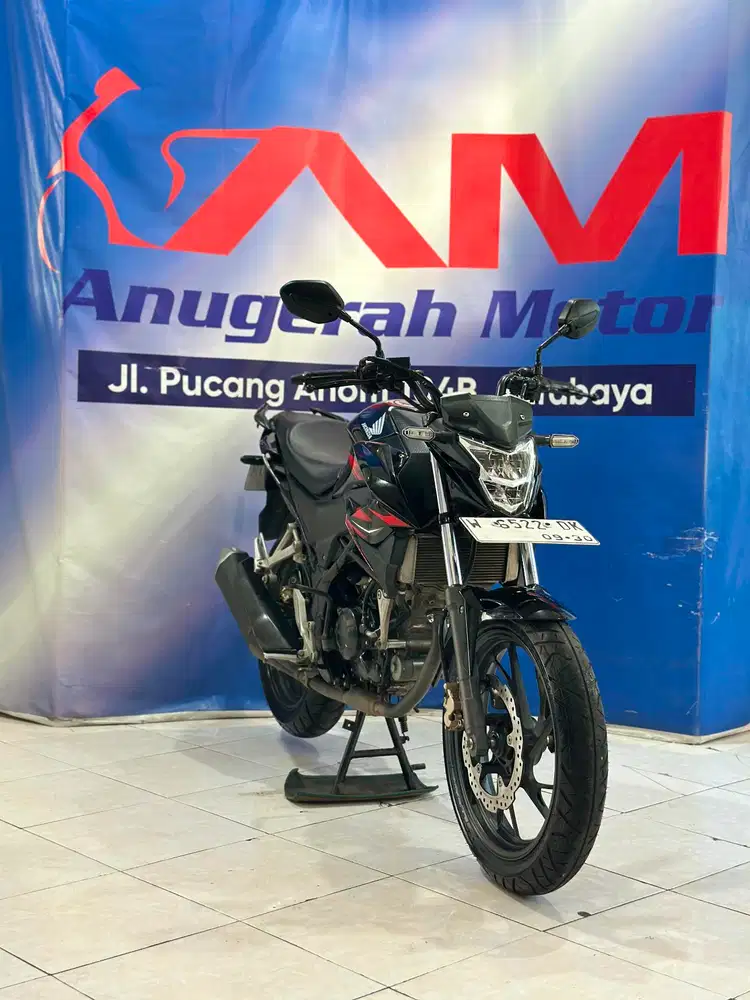 Honda CB 150R Streetfire Hitam Tahun 2020 Like new