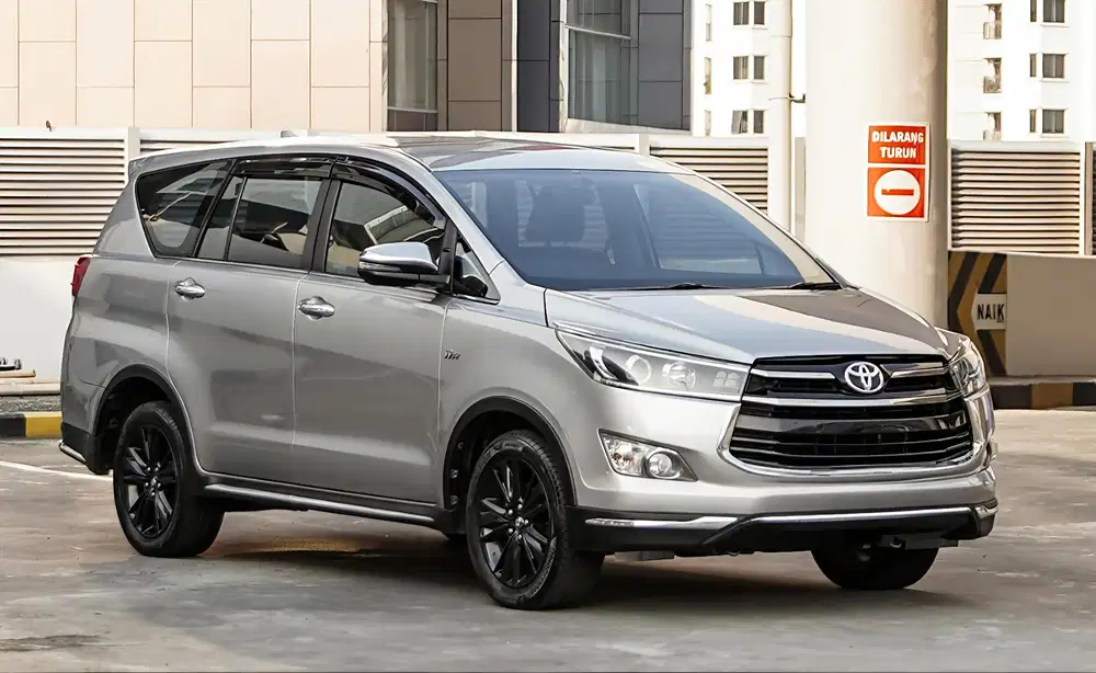 INNOVA VENTURER 2018 BENSIN SANG LEGENDA HIDUP ISTIMEWA DAN PRIMADONA