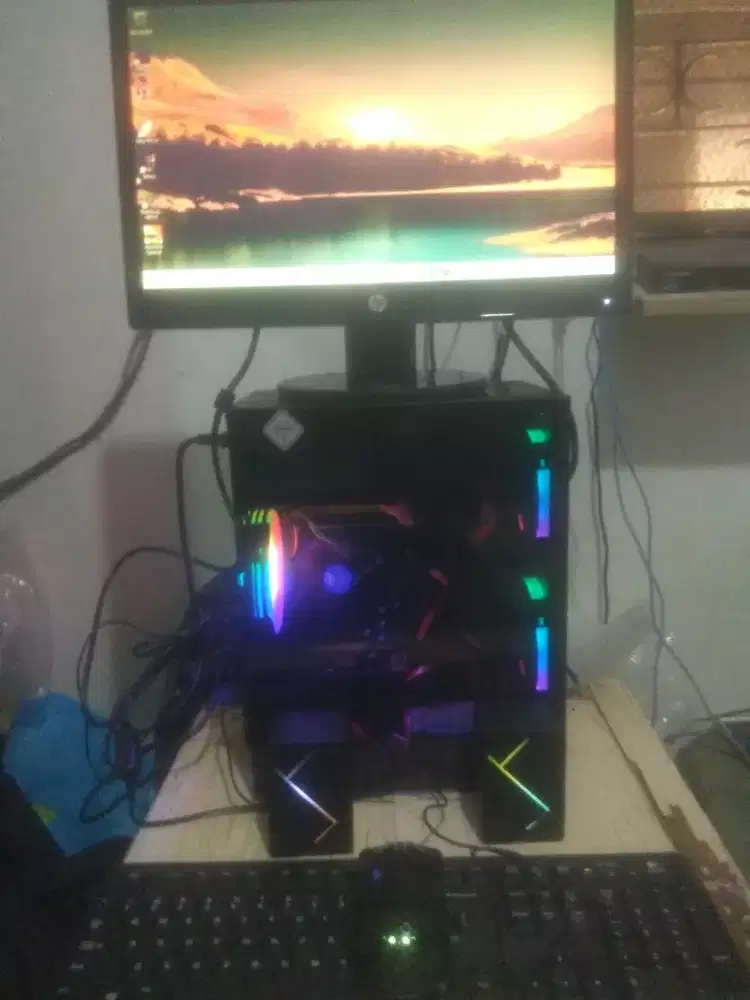 Komputer fullset core i5 SSD 128gb hardisk 250gn normal