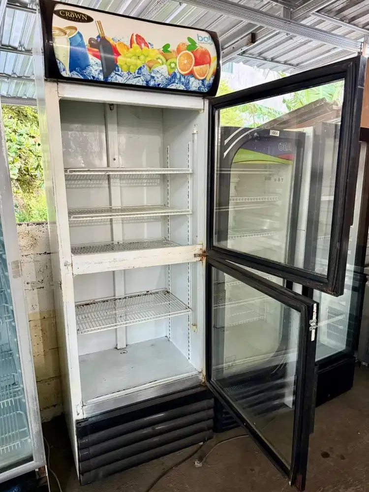 Dijual Showcase 1 Pintu Second Polytron M