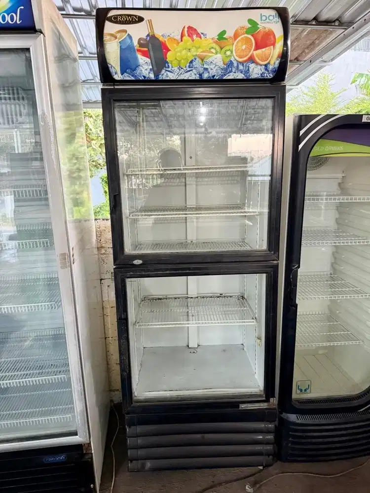 Dijual Showcase 1 Pintu Second