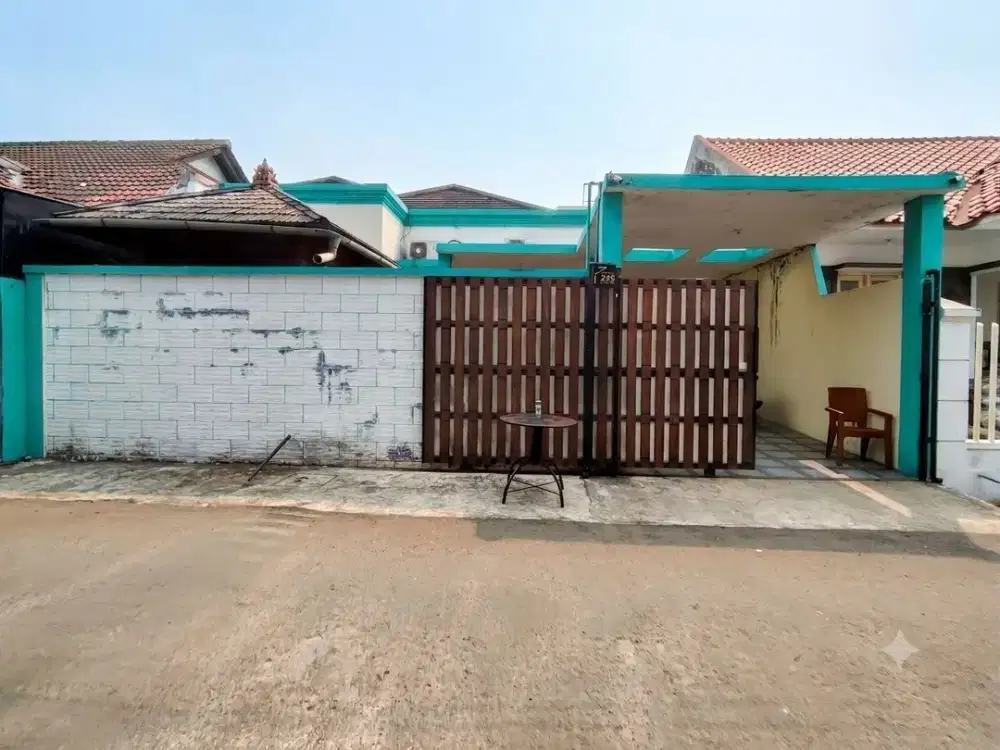 990 Rumah Luas Tanah 164 m² Harga dibawah Pasaran dlm Komplek Serua
