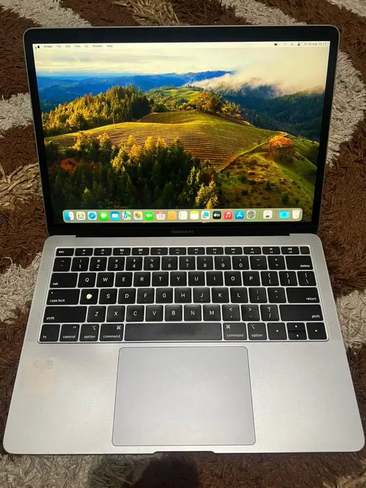 Macbook air 2018 retina 13 inch 8/128