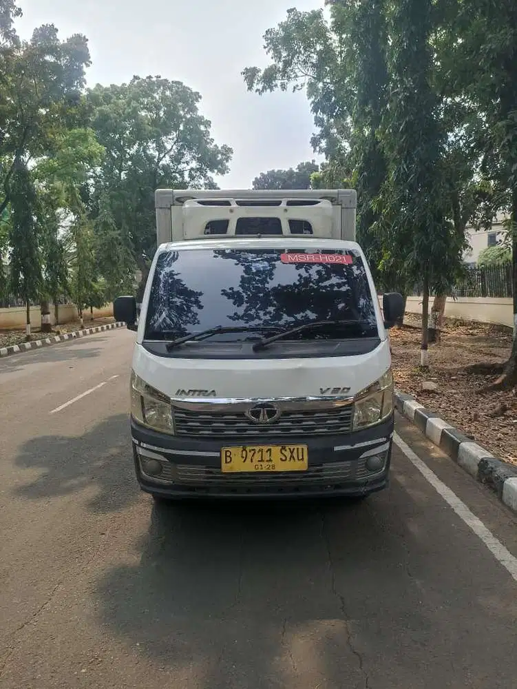 Tata Intra V2 2019 Diesel box Freezer