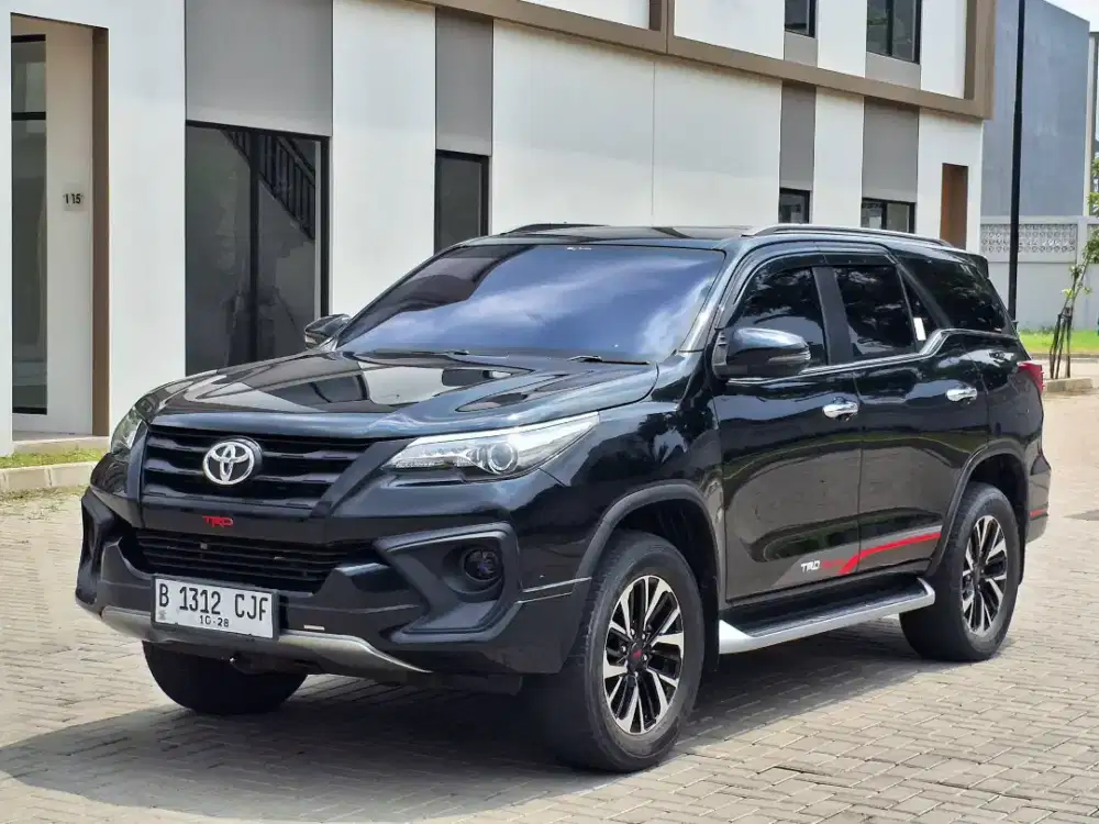 Toyota Fortuner Vrz Automatic 2019 Diesel Hitam Metalik