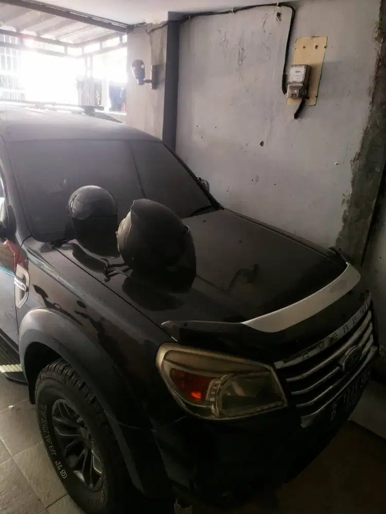 Ford Everest 2.5L XLT 4x2 2009
