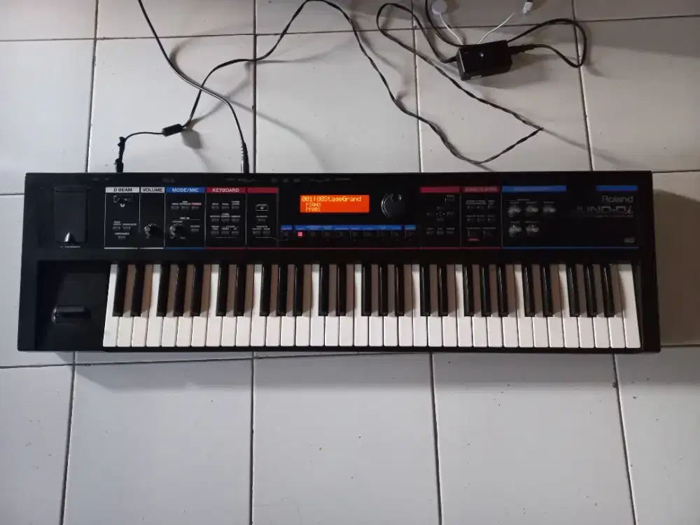 Keyboard merk roland juno Di normal istimewa
