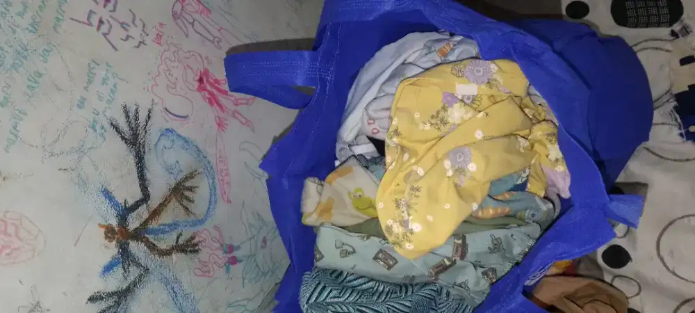 Aneka macam perlengkapan bayi