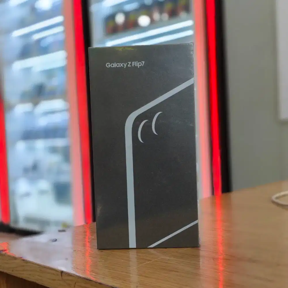SAMSUNG Z FLIP7 RAM 12/256 GB GARANSI SEIN RESMI NO MINUS LENGKAP