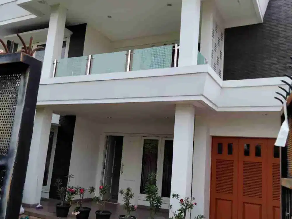 Di Jual Rumah di Rawamangun