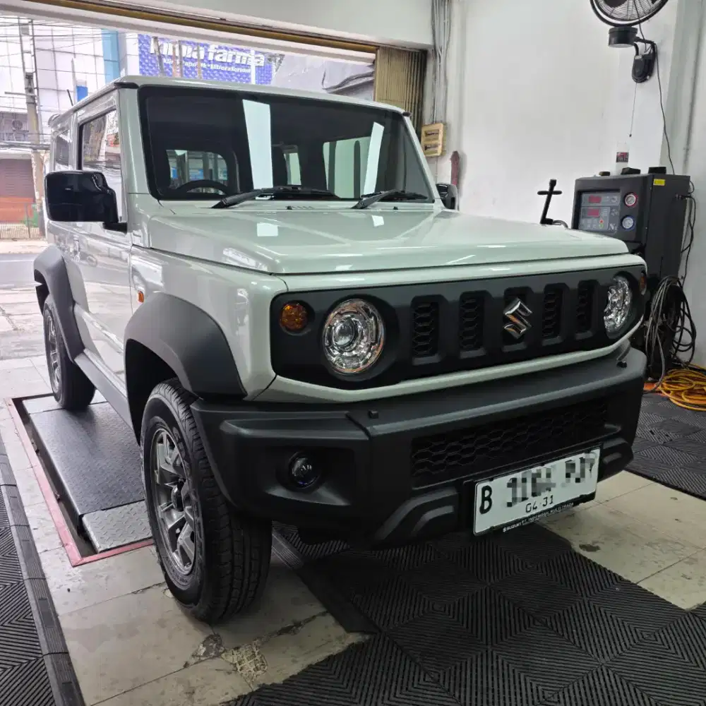 Jimny 4x4 AT 3 door 2025