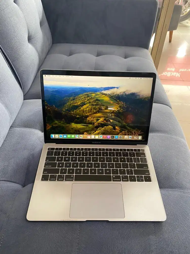 MACBOOK AIR 2019 i5 RAM 16/1TB 13INCH