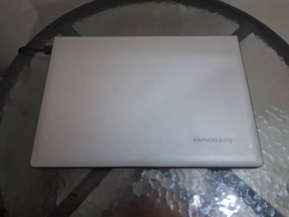 4CPU Setara Core i3 4GB 500GB Laptop 14in Lenovo 300 Garansi