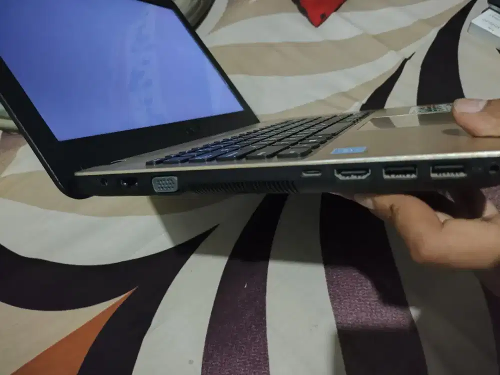JUAL Laptop Asus x441s