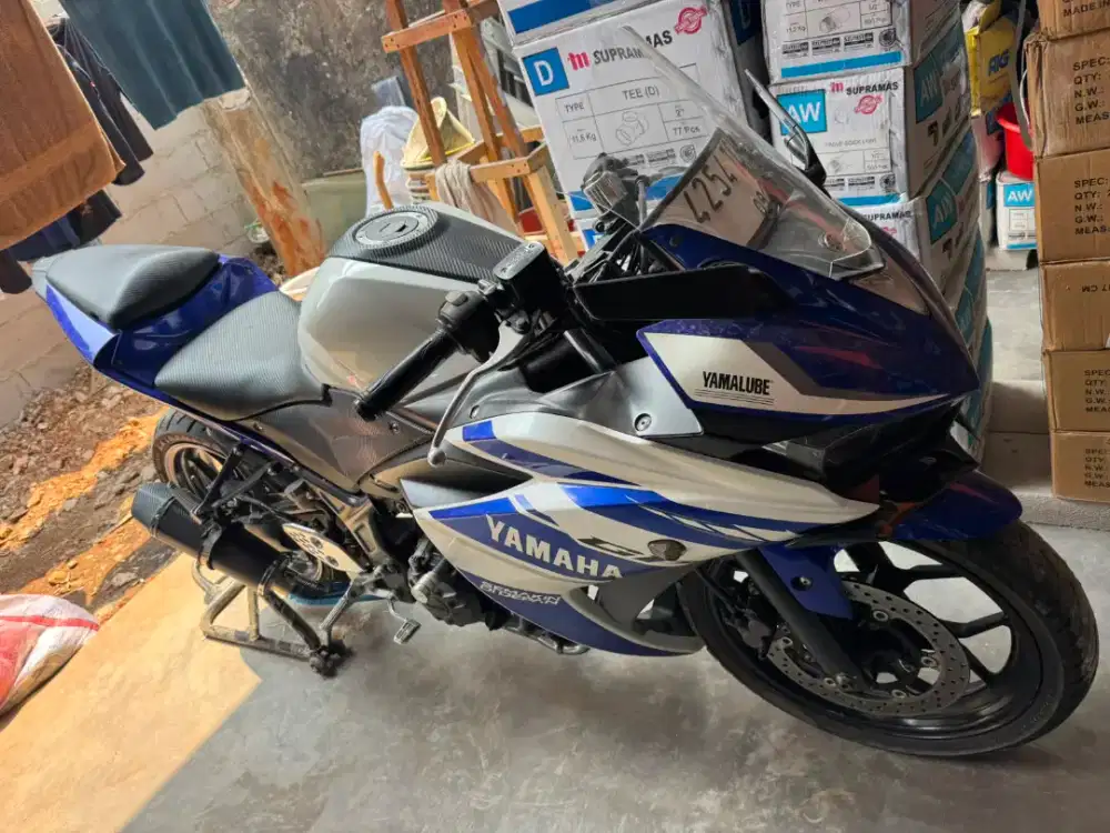 Yamaha r25 250cc