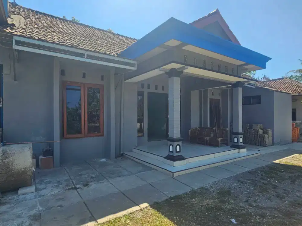 DIJUAL RUMAH + TANAH 970M LUAS DEPAN PASAR PURWODADI